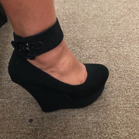 sexy black wedges